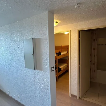 Renove Au Coeur De Avec Balcon Et Parking Prive - Fr-1-814-81 Apartment