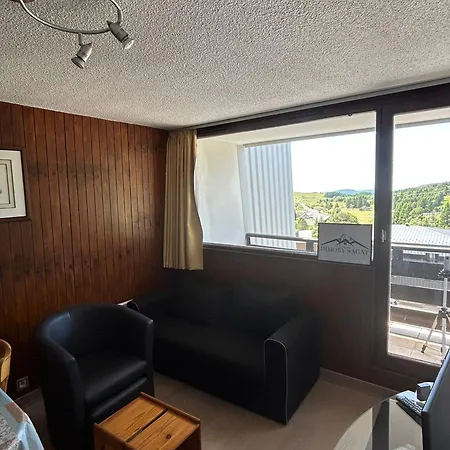 Renove Au Coeur De Super Avec Balcon Et Parking Prive - Fr-1-814-81
